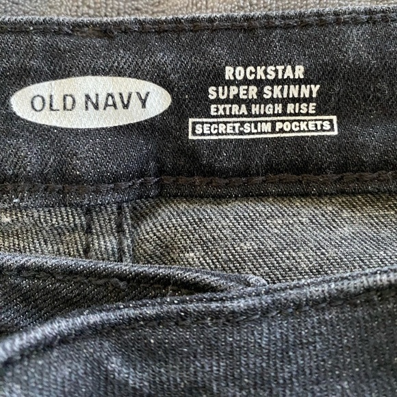 NWOT - Old Navy High-Waisted Rockstar Super-Skinny High Rise Black Jeans - Picture 5 of 9